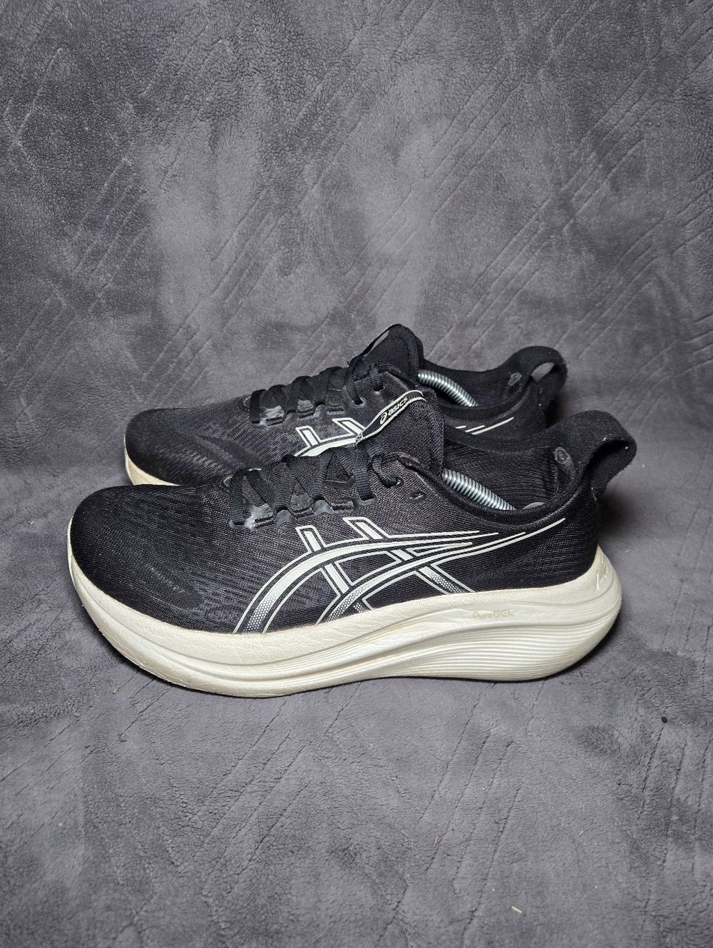 Asics Nimbus 27 Running Shoes Womens Sz 9.5 Athletic Sneakers Trainers Black.